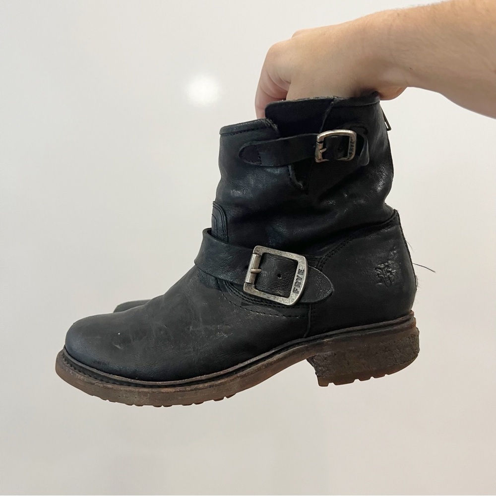 Frye Valerie 4015 Black Leather Sheepskin Motorcycle Engineer Ankle Boots
